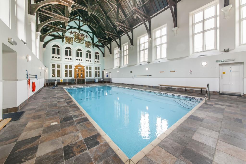 Five Bedroom House in Royal Earlswood Park Estate Agents in Redhill