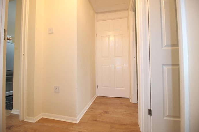 Entrance Hall (s)