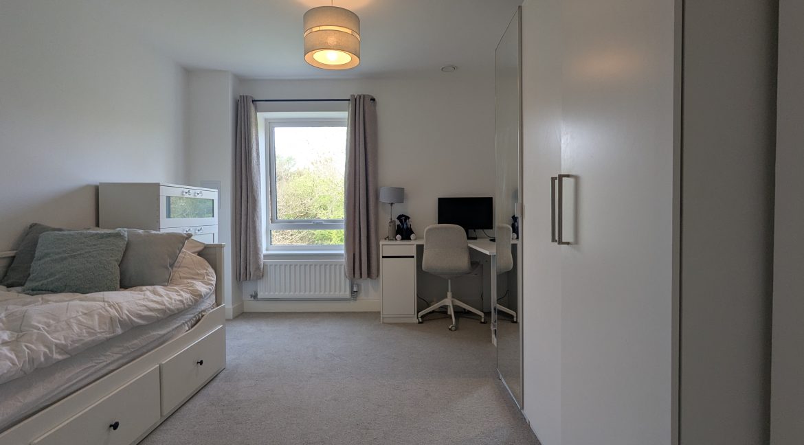 PXL_20260414_094930098